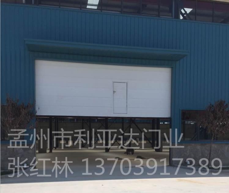 大型工業(yè)提升門施工工地——開(kāi)封